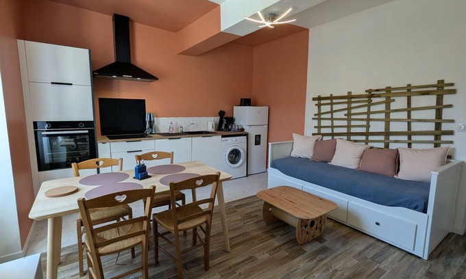 Beaulieu-sur-Loire Cottage | Cozy 4-person cottage, terrace, near Loire