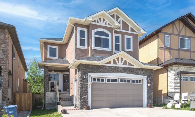 Symons Valley House | cozy a little space for visiting family and Banffnaddress:1248B Sherwood BV NW