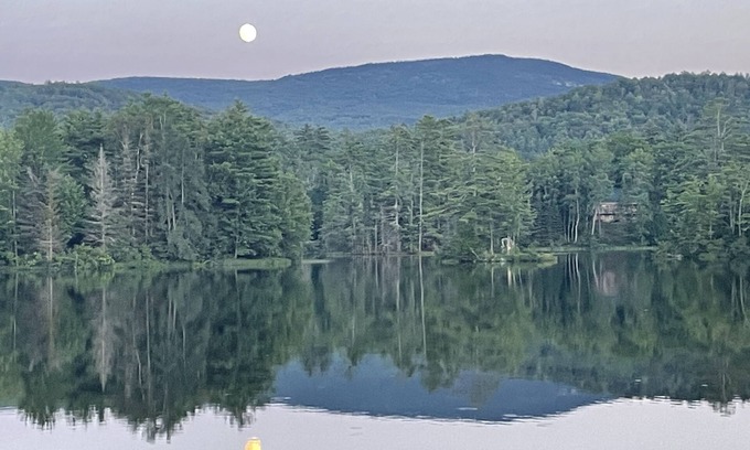 Woodsville House | Cozy and modern, the perfect escape for families, couples or a girls' weekend