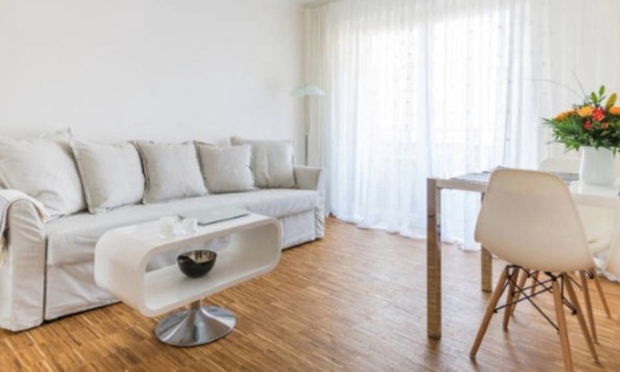 Friedrichshain Apartment | ❤️Cozy Apartment 2-rooms on the Spree near Warschauer Strasse, Berlin