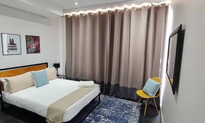 Bedfordview Apartment | Cozy Apartment, beautiful views of the city, closer to malls