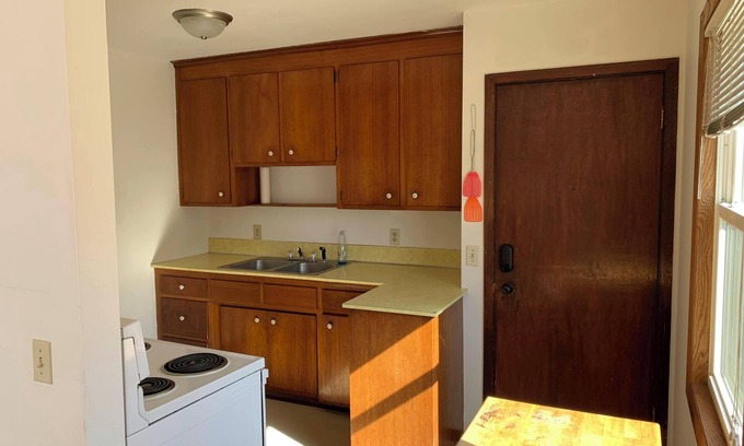 Blaine Apartment | Cozy apartment in charming Blaine