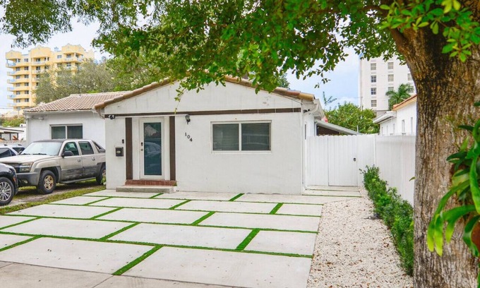 Flagami Apartment | Cozy apartment near to Airport