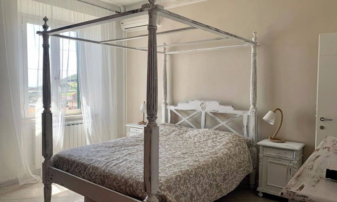 Piombino House | Cozy apartment with AMAZING VIEW of the Tuscan archipelago.