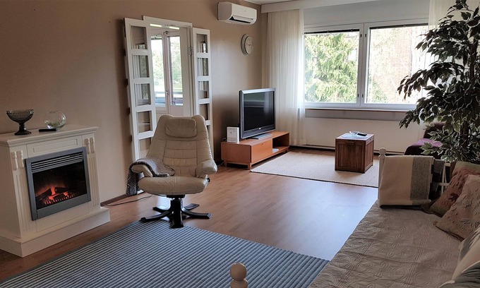 Lahti Apartment | Cozy apartment with air-conditioning and balcony