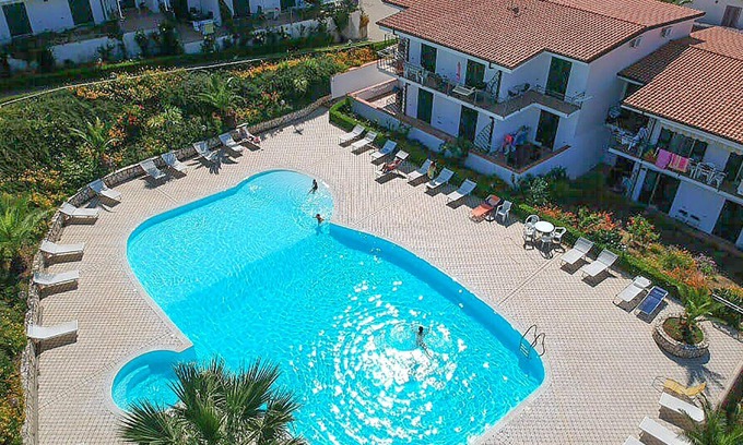 Scalea Apartment | Cozy apartment with shared pool, furnished with a lot of coziness and sea view.