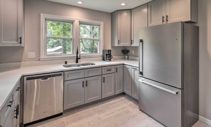 Skyland Cottage | Cozy Arden Cottage, 2 Mi to Lake Julian Park!