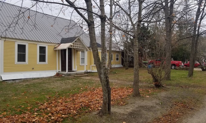 Ashland Apartment | Cozy Ashland apartment near Lakes, Skiing, Hiking, PSU