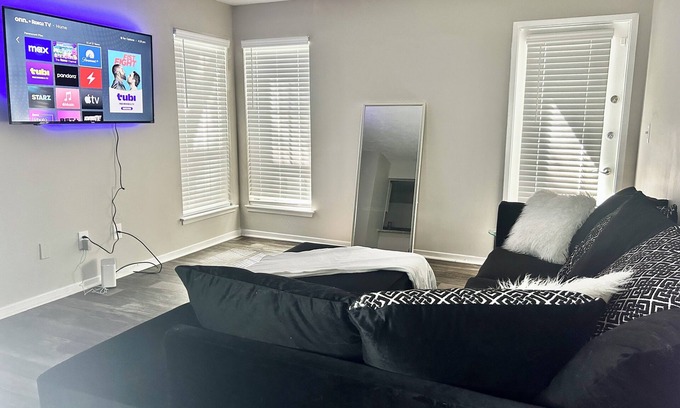 Doraville Apartment | Cozy Atlanta 2 BR Apartment