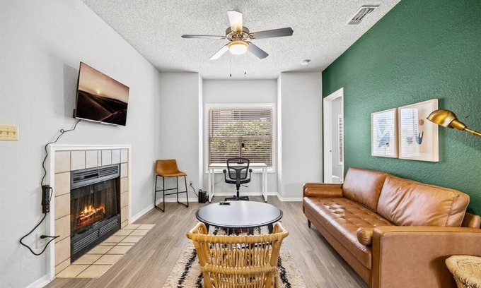 Milwood Apartment | Cozy BoHo 2bd Apartment - Cedar Park/North Austin