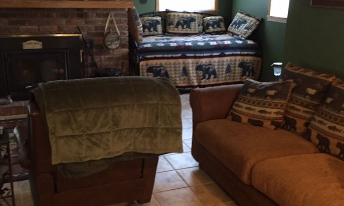 Brooklyn Cabin | Cozy cabin in the Irish Hills, lake access