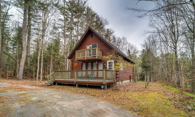 Thornton Ski Chalet | Cozy Chalet 12 minutes to Waterville Valley! Welcome!
