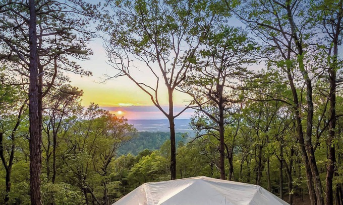 Capon Bridge House | Cozy Chalet & Luxe Domes Retreat w/Stunning Views