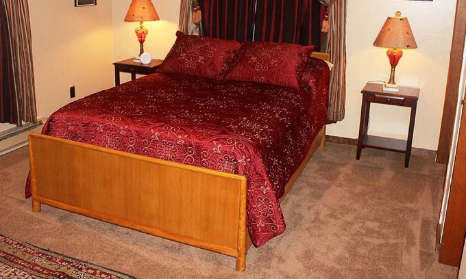 Happy Valley Apartment | Cozy, charming retreat close to WWU and Fairhaven