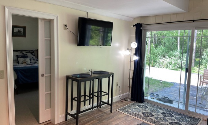 Saratoga Springs Apartment | Cozy charming one bedroom suite
