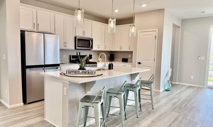 Centerra House | Cozy Chasm Cottage