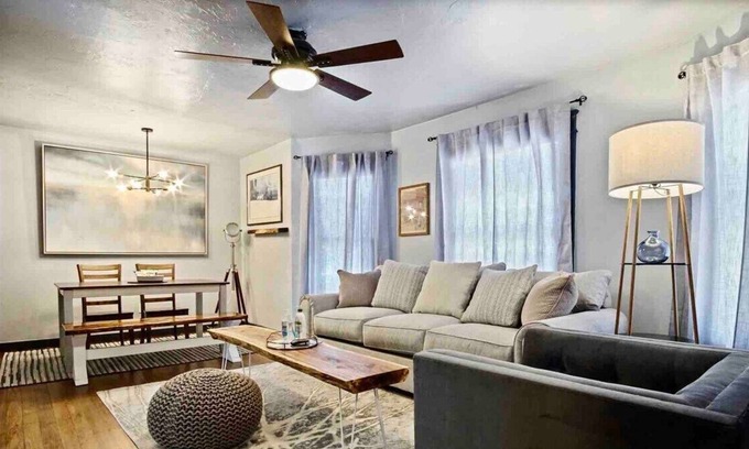Central Oklahoma City Apartment | Cozy Condo Charm & Downtown Adventure Awaits!