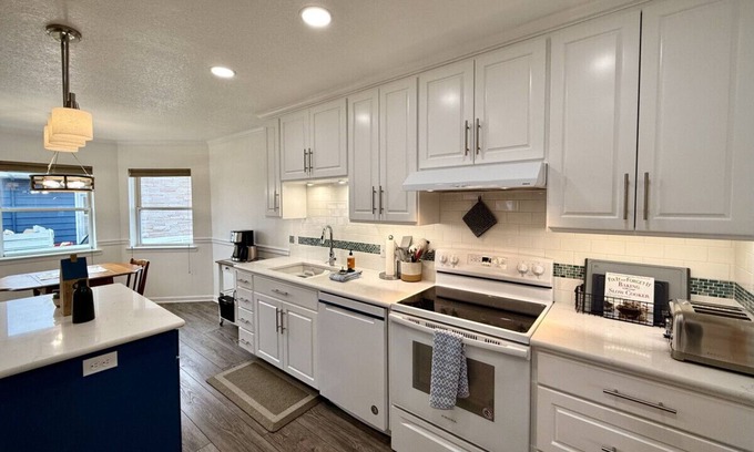 Baker City House | Cozy Cottage! 3 Brdm, Anthony Lakes 10% off!