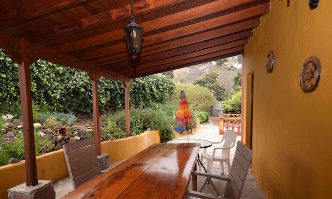Montijos Cottage | Cozy Cottage in Orotava with Swimming Pool