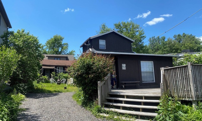 Carbondale Cottage | Cozy Cottage Sunrise Views and Private Small Dock for Kayaks. Boat Launch Access