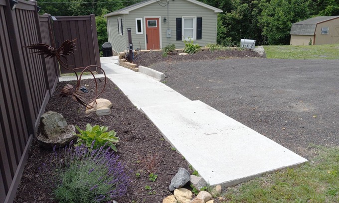 Clifton Forge Cottage | Cozy Cottage