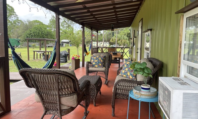 Clewiston Cottage | Cozy country house, where you will spend beautiful moments with your loved ones
