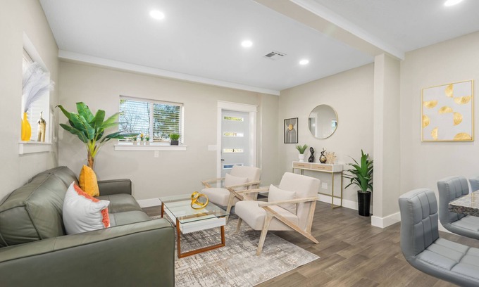 Eudora House | Cozy Country Retreat Modern! New