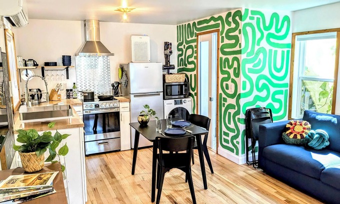 Cully Apartment | Cozy Cully Suite with Private Patio + Near PDX