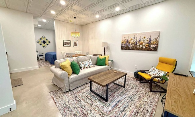 Pilot Mountain Apartment | Cozy Cure is a modern farmhouse Alcove studio in downtown Pilot Mountain