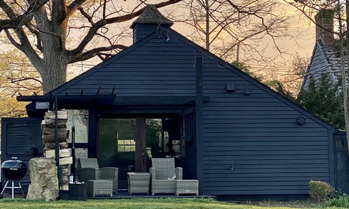 West Caldwell Cottage | Cozy designer Cottage outside NYC on private historic estate-near NYC