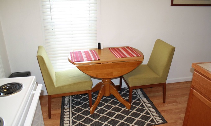 Brownwood Apartment | Cozy Efficiency near University and town