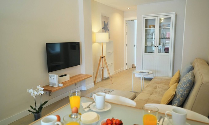 Las Palmas de Gran Canaria Apartment | Cozy and bright apartment very close to Las Canteras Beach