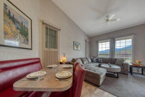 East Kootenay House | Cozy Fairmont Hot Springs 1br Condo