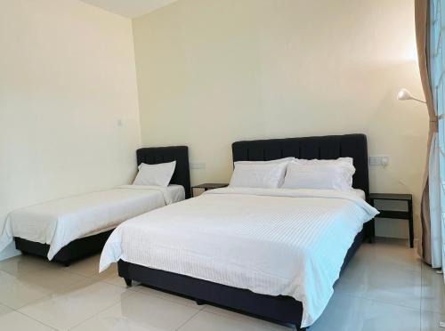 Nibong Tebal House | Cozy Family Room with Large Balcony