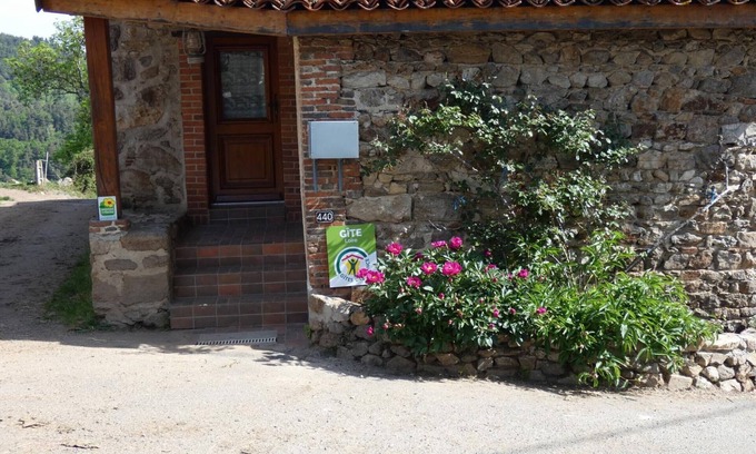 Pralong Cottage | Cozy gîte for 2 in Monts du Forez