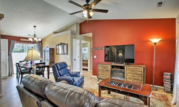 Coeur d'Alene House | Cozy Getaway with Yard and Patio 4 Mi to Hayden Lake!