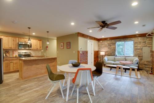 Goode House | Cozy Goode Cabin with Deck about 17 Mi to Lynchburg