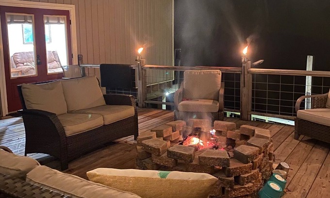 Tangipahoa Parish Apartment | Cozy guest house on the Tangipahoa River