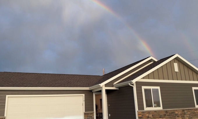 Rapid City House | Cozy Hilltop Retreat