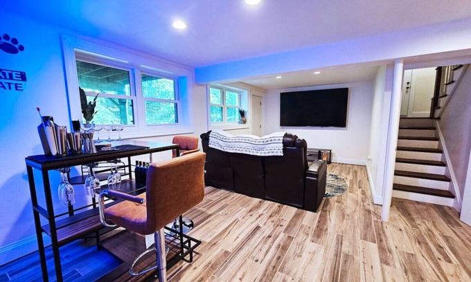 Park Forest Village House | Cozy Home 5 Mins From PSU Campus + Theater Room!