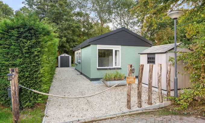 Baarland House | Cozy home in Baarland with WiFi