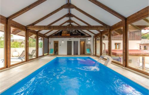 Gospic House | Cozy Home In Gospic With Kitchen