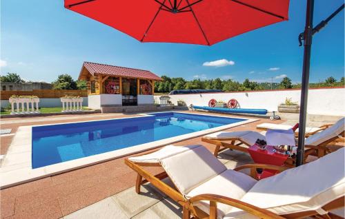 Gospic House | Cozy Home In Gospic With Sauna