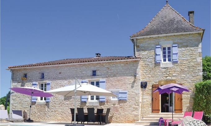 Vire-sur-Lot House | Cozy Home In Puy Levêque