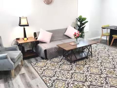 Indianapolis House | Cozy Home walk to DT - Private Bedroom