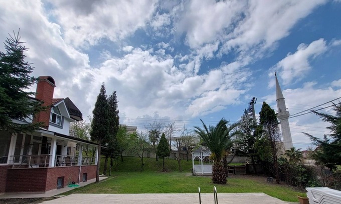 Sapanca Villa | Cozy Home with Pool and Fireplace in Sapanca