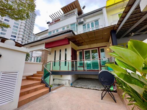 George Town House | Cozy Homestay in Karpal Singh by 3C