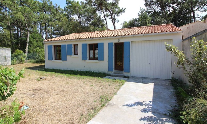 Domino House | Cozy House Near Beach - Quiet Area, Garden, Wi-Fi, Pet Friendly, Parking