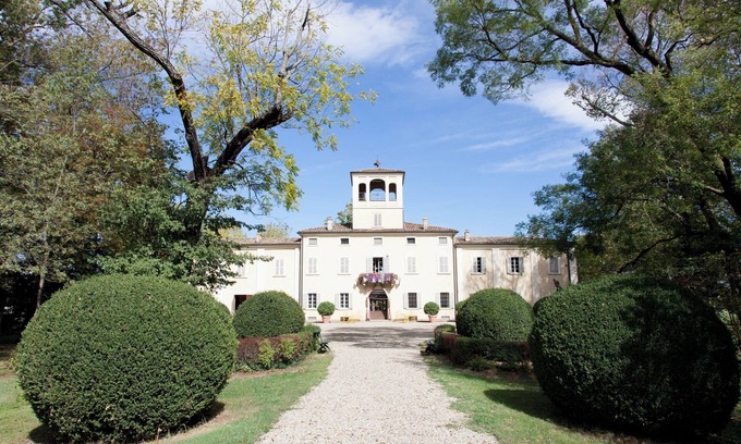 Parma House | Cozy house, in a villa nestled in the Parma countryside.