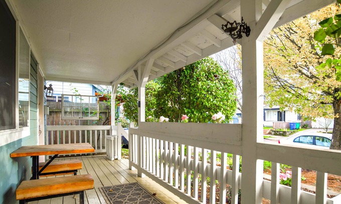 King House | Cozy House in the Alberta Arts District